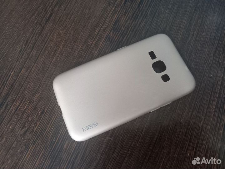 Чехол на телефон Samsung J1