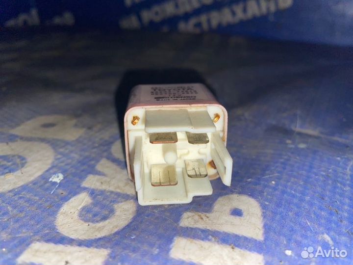 Реле Lexus Gs300 седан 1996