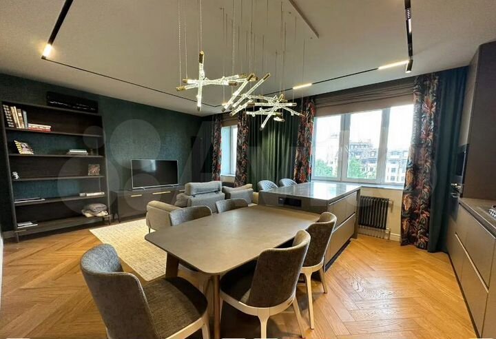 4-к. квартира, 95 м², 5/6 эт.