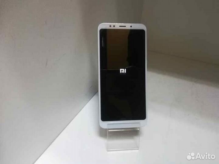 Xiaomi Redmi 5 Plus, 3/32 ГБ