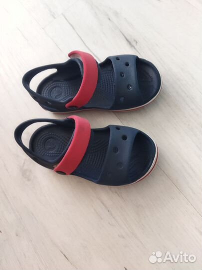 Сандали crocs c 9