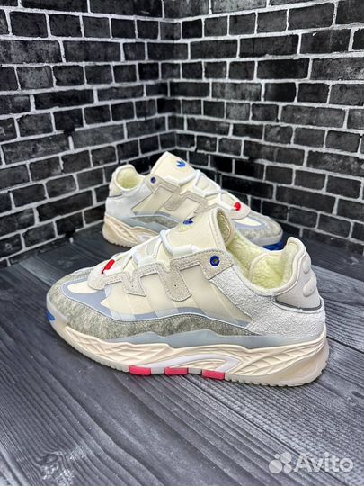 Кроссовки adidas мужские зима