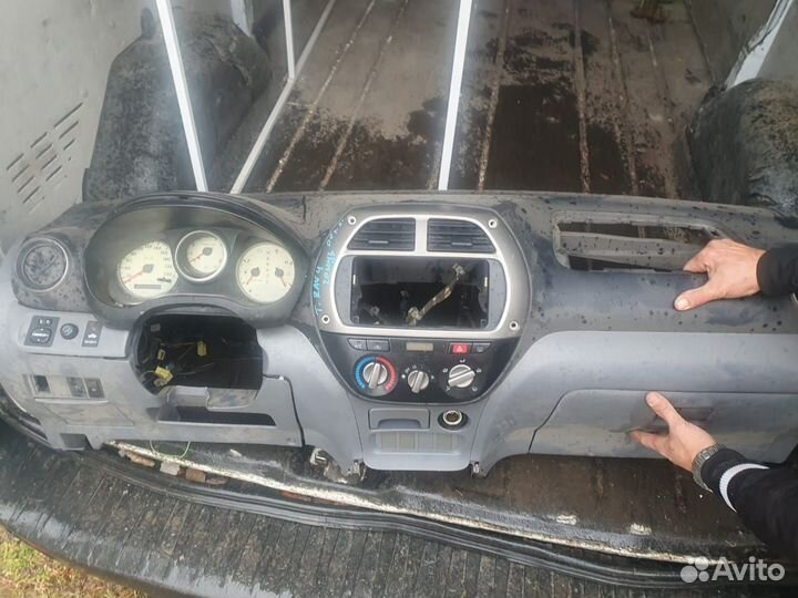 Торпеда rav 4 20 кузов левый руль