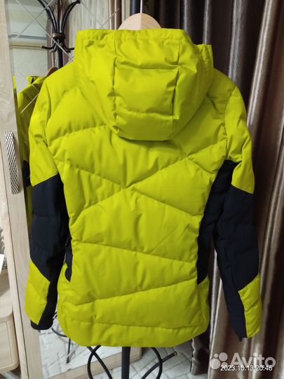 Куртка Reebok женская разм.S (42)