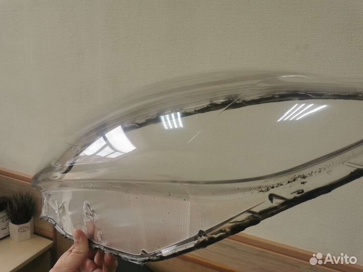 Левое стекло фары KIA Sorento Prime 3