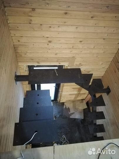 Лестница из металла