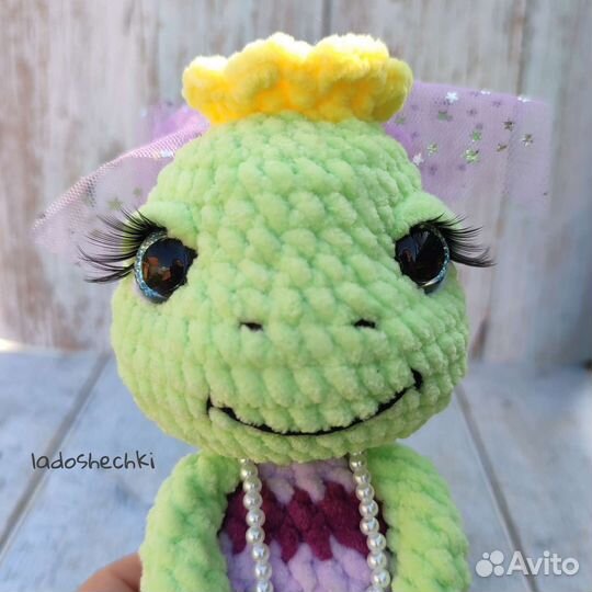 Вязаная игрушка Царевна лягушка Фифи