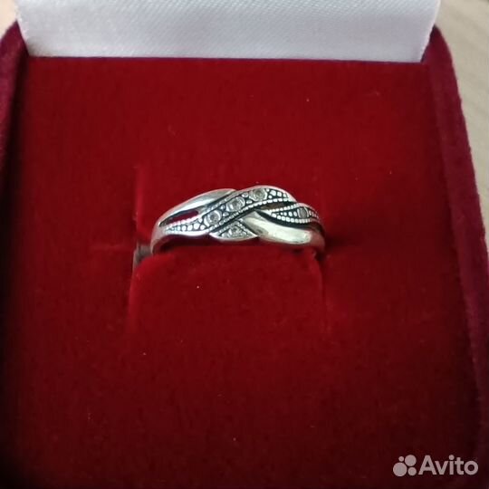 Серебряное кольцо женское