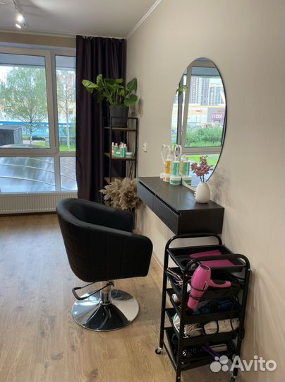 Кресло парикмахера в аренду