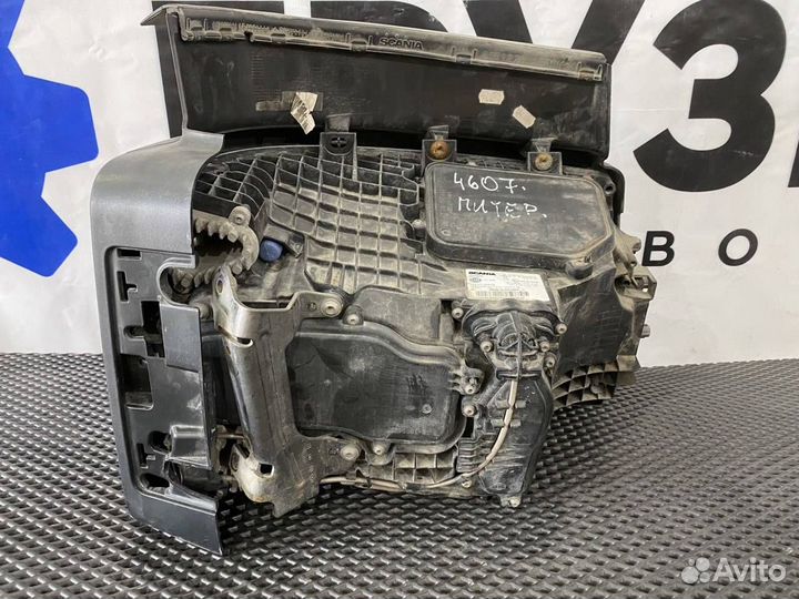 Фара левая Scania 6-series 2655848