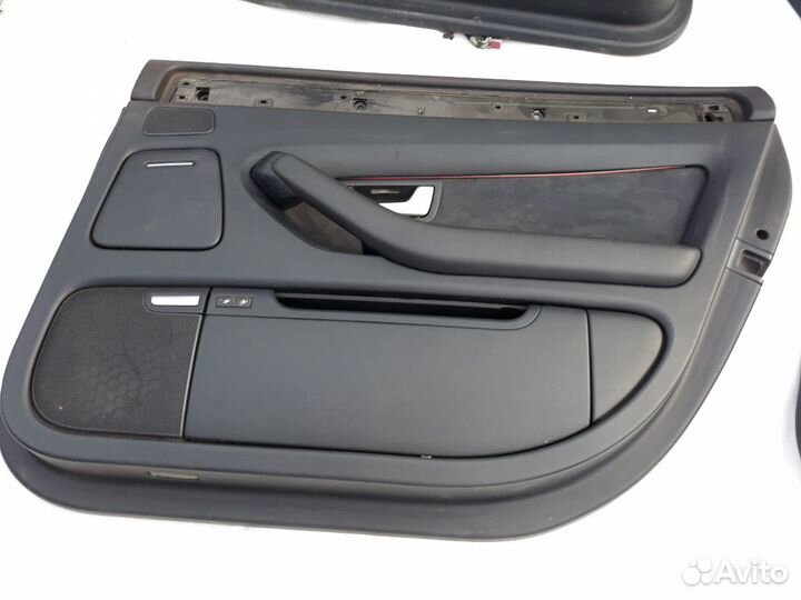 Обшивки карты дверей Audi A8 D3