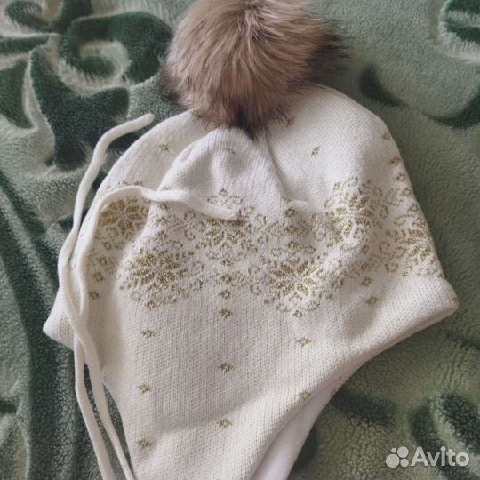 Шапка для девочки новая