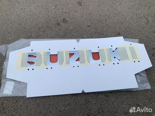 Эмблема на чехол запасного колеса Grand Vitara