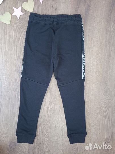 Брюки спортивные, р. 122 - 128, новые