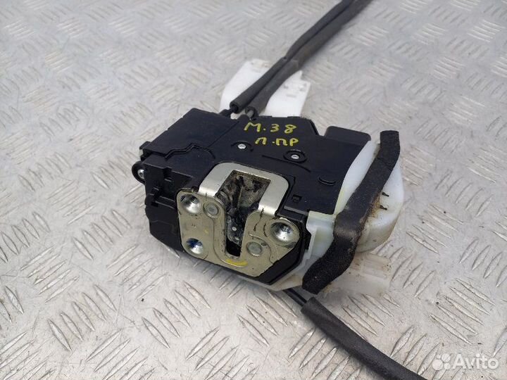 Замок двери передней правой Hyundai Ix 35 LM 1.7