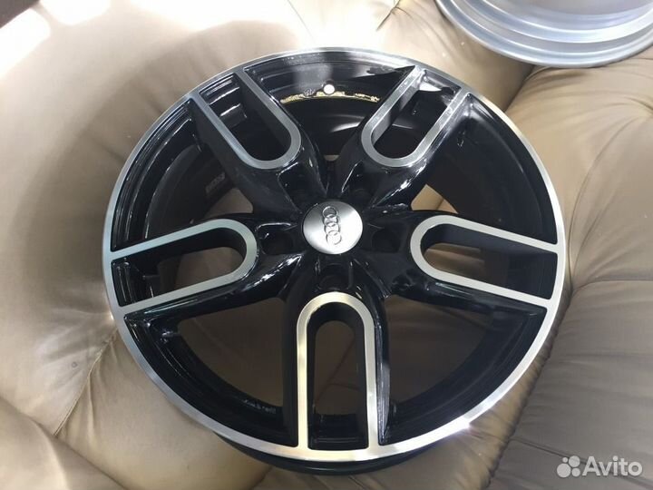 Литые Диски для Audi Q3, Tiguan Replica AU 75