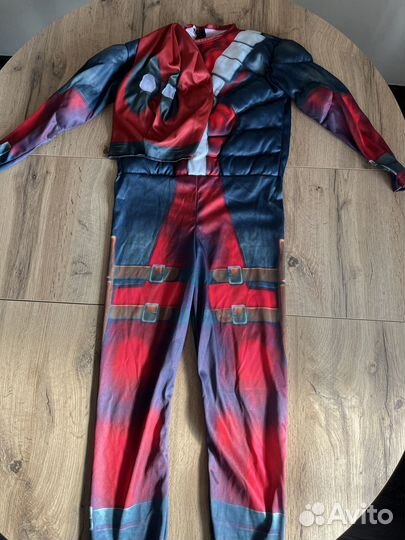 Продам костюмы супергероев