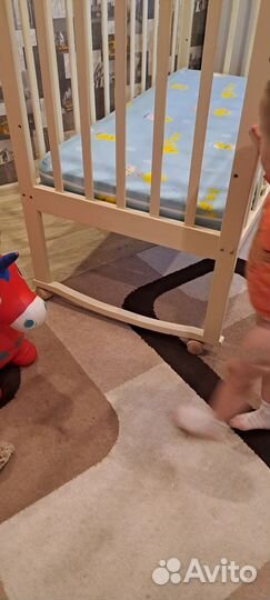Детская кроватка