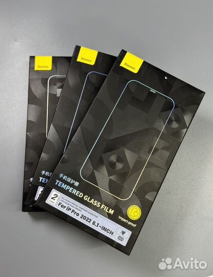 Защитные стекла 