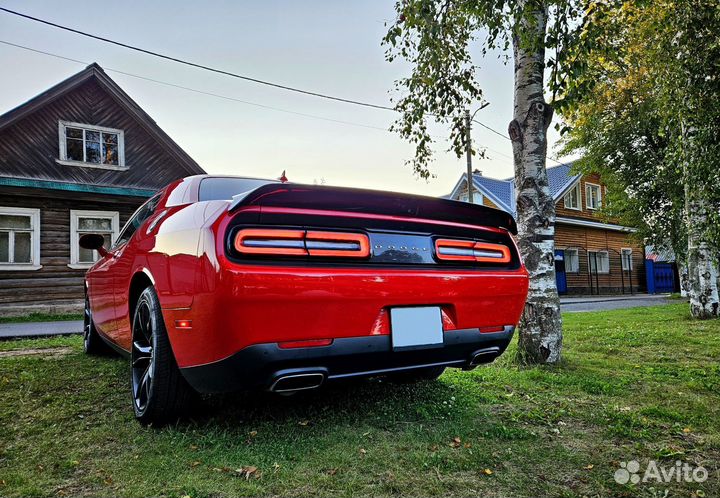 Dodge Challenger 3.6 AT, 2017, 129 665 км