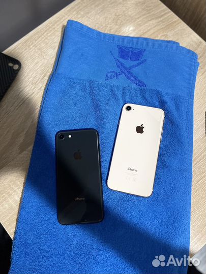 iPhone 8, 64 ГБ