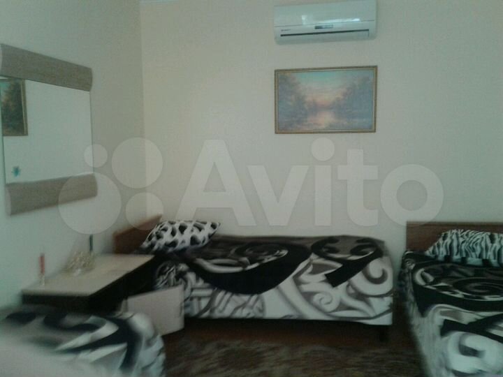 Комната 15 м² в 8-к., 2/2 эт.