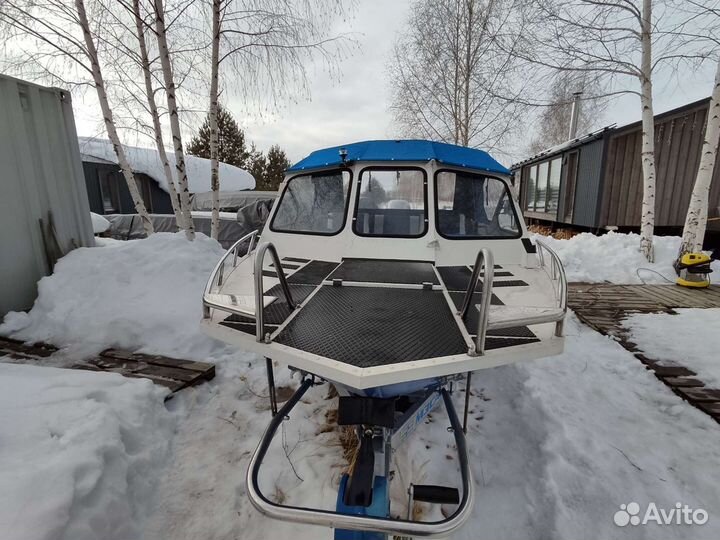 Продаю катер Бриз 520