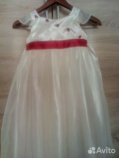 Платья на праздник