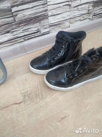 Ботинки на девочку