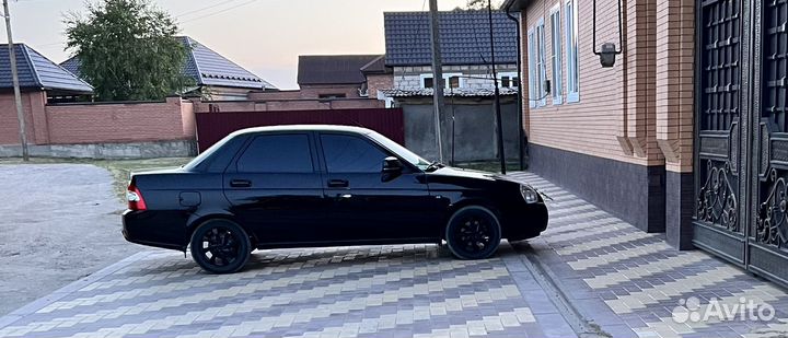 Сиденья на priora 2