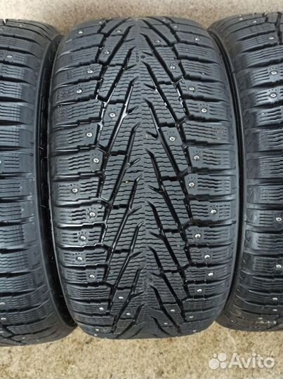 Nokian Tyres Hakkapeliitta 7 SUV 275/40 R20 98W