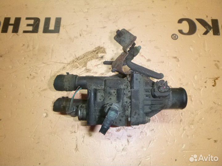 Корпус термостата opel astra J 2010