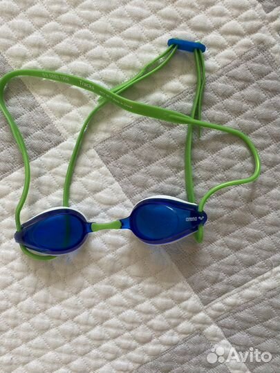 Очки для плавания