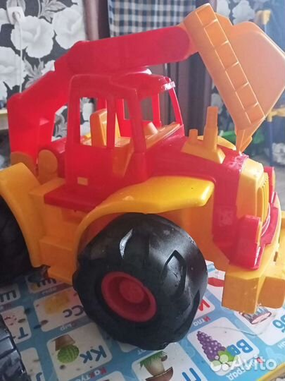 Детский трактор