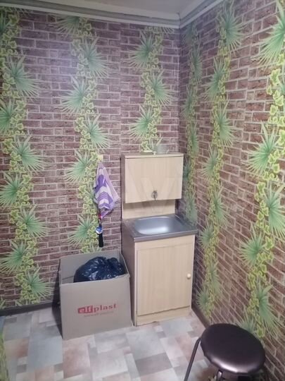 2-к. квартира, 70 м², 2/2 эт.