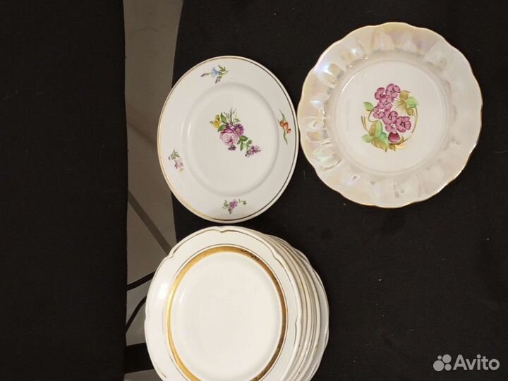 Тарелки разные