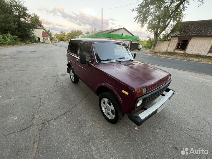 LADA 4x4 (Нива) 1.6 МТ, 2001, 117 000 км