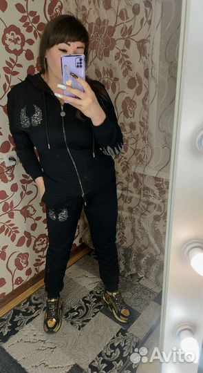 Спортивный костюм женский новый