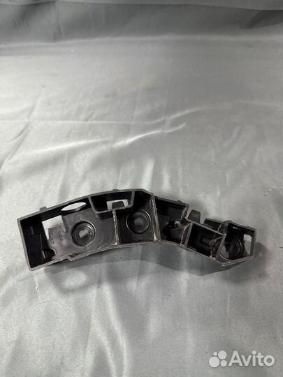 Кронштейн бампера передний левый Omoda C5