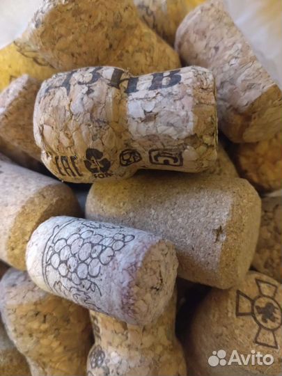 Пробки от шампанского и вина