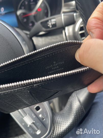 Держатель для карт и монет Louis Vuitton