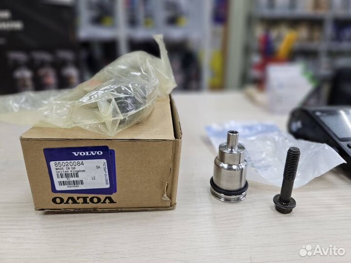 Топливная форсунка Volvo 85020084