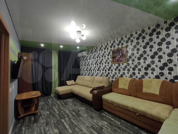 2-к. квартира, 50 м², 10/10 эт.