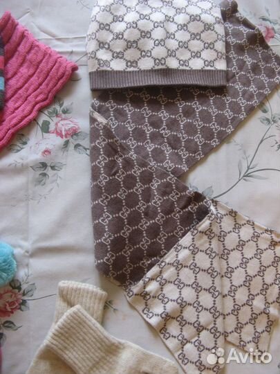 Новый.Комплект шапка р.56-58 шарф варежки