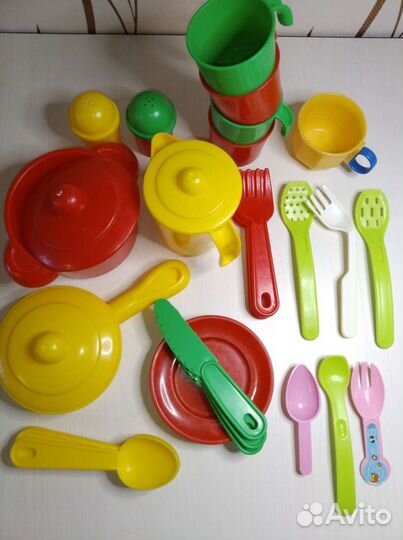 Резиновые и пластмассовые игрушки для детей