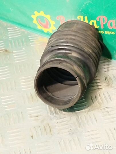 Патрубок воздушного фильтра Nissan Murano Z50