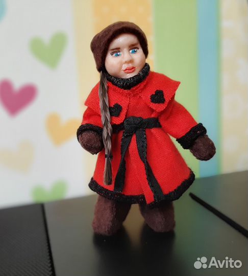 Кукла ручной работы из полимерной глины