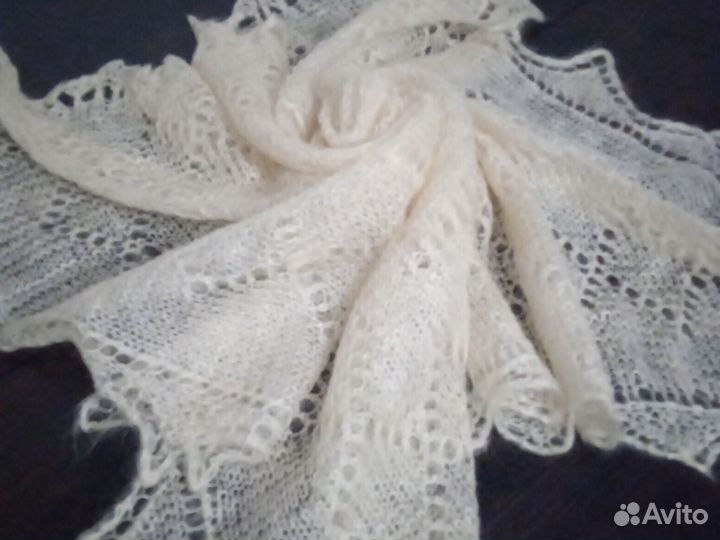 Пуховый платок шаль