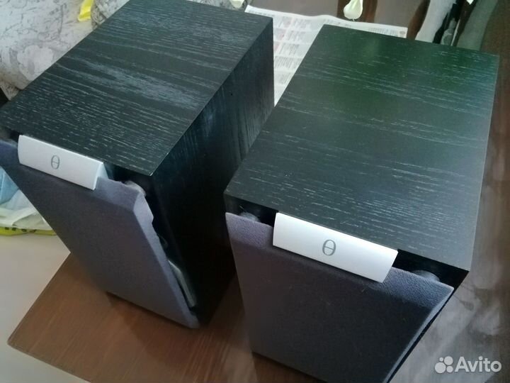 Полочная акустика audiovector K1