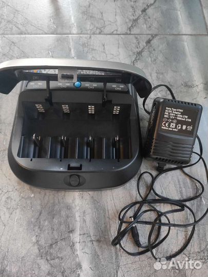 Зарядное устройство Varta для аккумуляторов